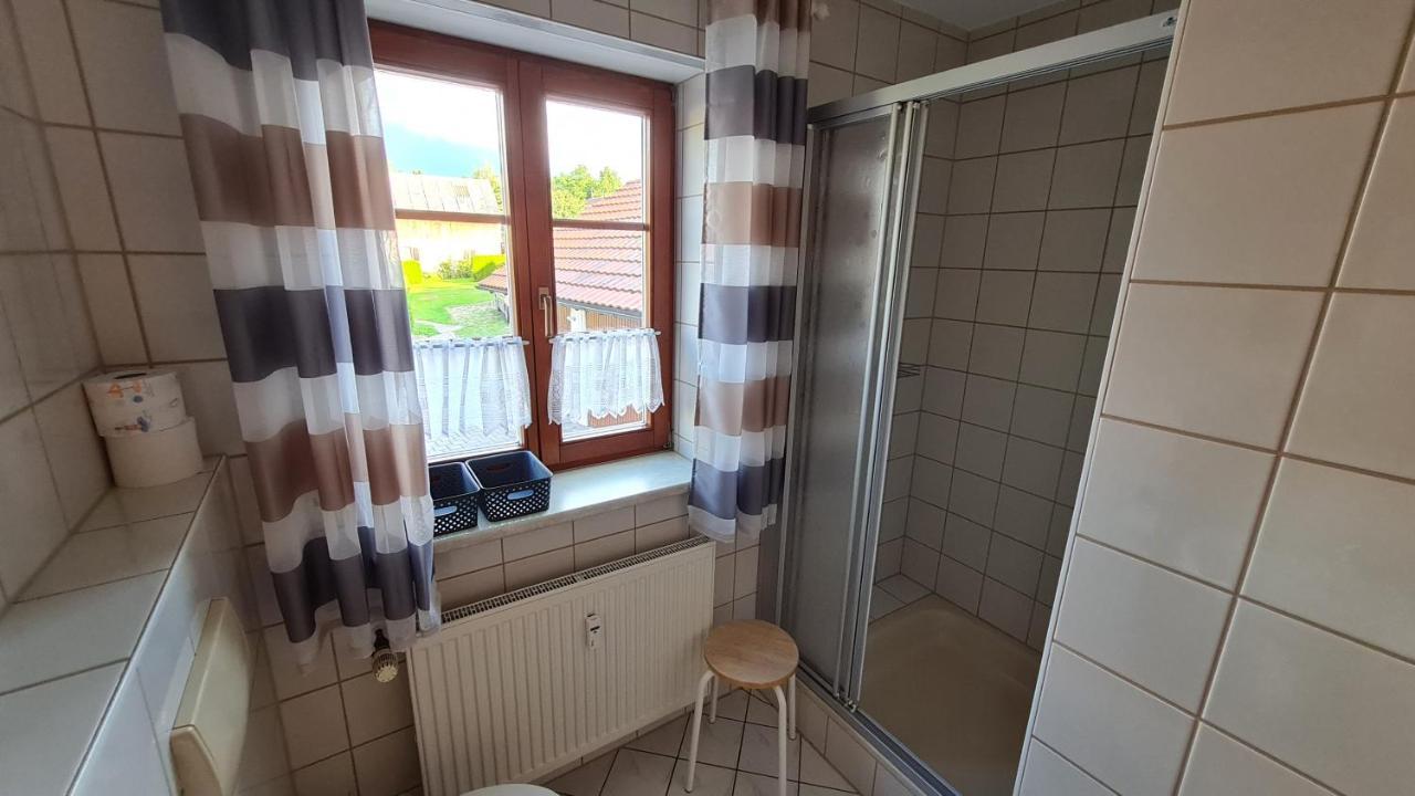 Gaestehaus Gertraud Neualbenreuth Exteriör bild